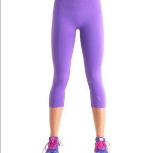 Lolë Purple Corsario Movement Sealess Capri Pants